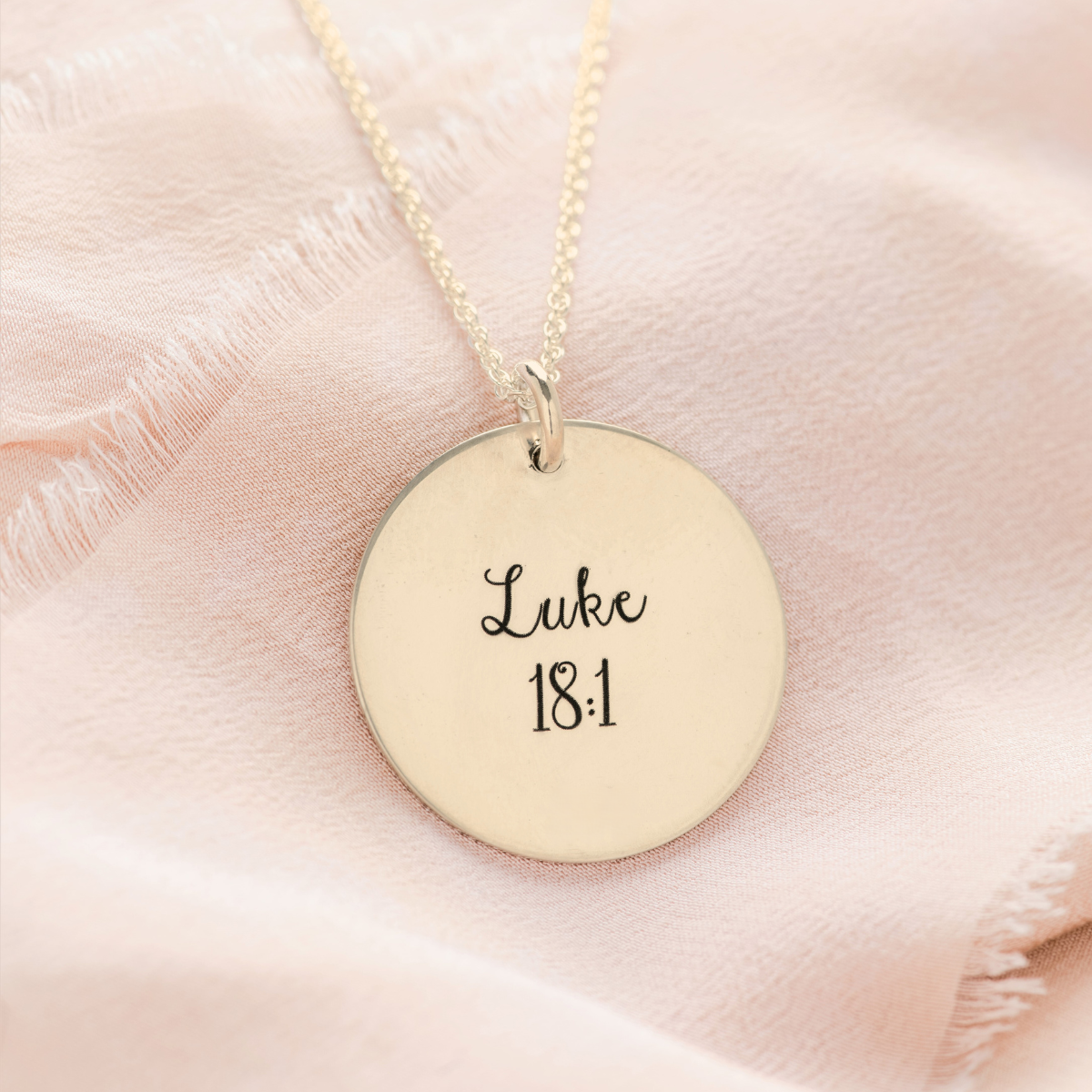 14k Gold Pray and Never Give Up Pendant Necklace | Luke 18:1