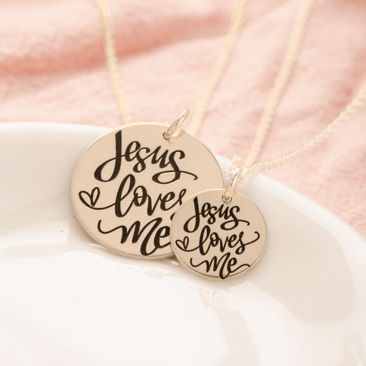 14k Gold Jesus Loves Me Pendant Necklace