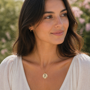 14k Gold Pray and Never Give Up Pendant Necklace | Luke 18:1