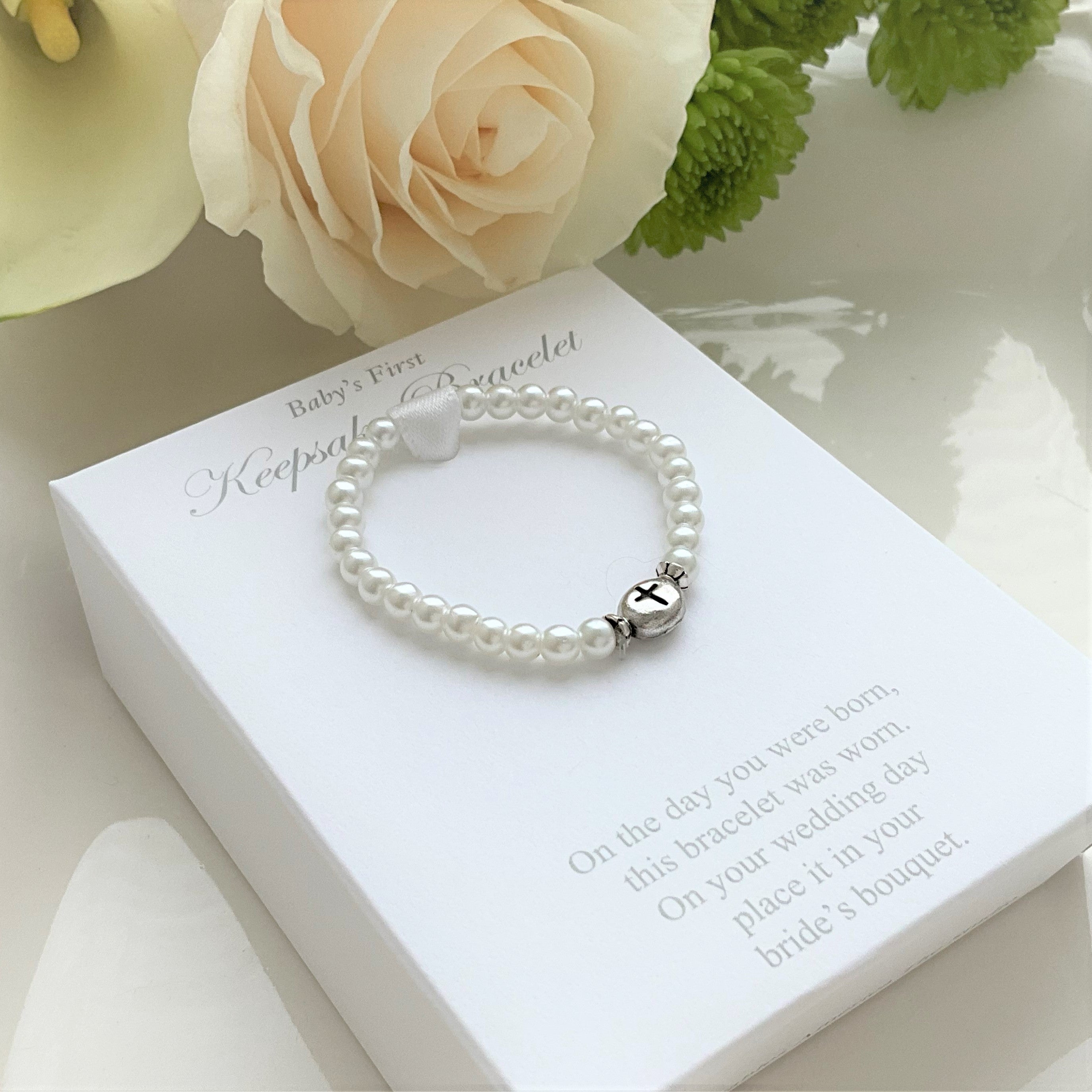 Heart bracelet engraved with name or initials | Bulbby