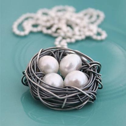 Sterling Silver Bird's Nest Necklace with Pearl Eggs | The Vintage Pearl